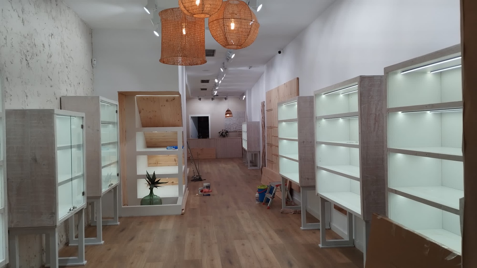 Roberto Felipe Muebles de Diseño — Fotos 1